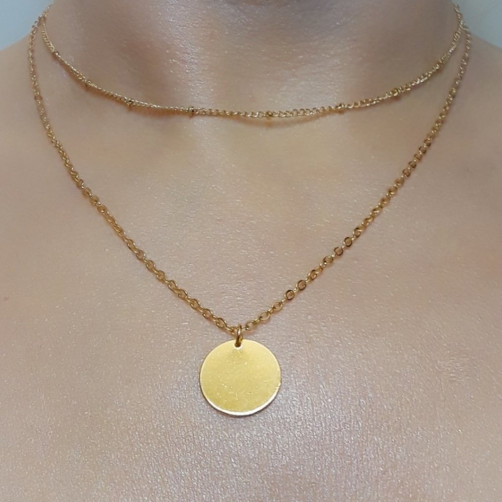 Minimalist Layered Dainty Chain Disk Necklace - Picture 6 of 7